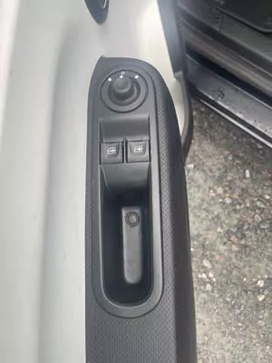 RENAULT TWINGO III 1.0 SCE 65 EQUILIBRE – Image 12