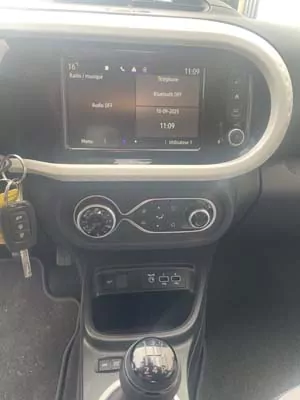 RENAULT TWINGO III 1.0 SCE 65 EQUILIBRE – Image 11