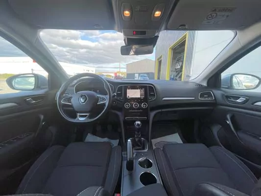 RENAULT MEGANE IV 1.5 BLUE DCI 115 BUSINESS – Image 9