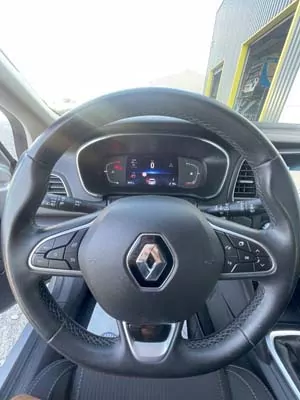 RENAULT MEGANE IV 1.5 BLUE DCI 115 BUSINESS – Image 11