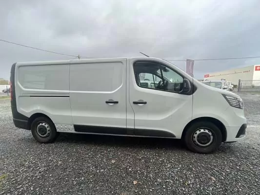 RENAULT TRAFIC 2.0 BLUE DCI 130 GRAND CONFORT L2H1 3000KG – Image 7