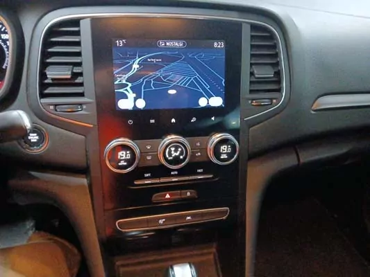 RENAULT MEGANE 1.5 BLUE DCI 115 BUSINESS EDC – Image 17