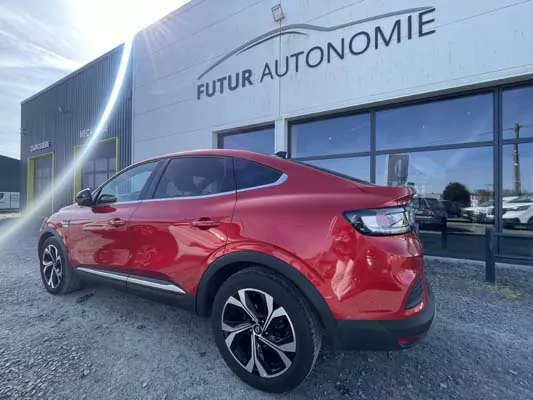 RENAULT ARKANA E-TECH FULL HYBRID 145-23 TECHNO – Image 4