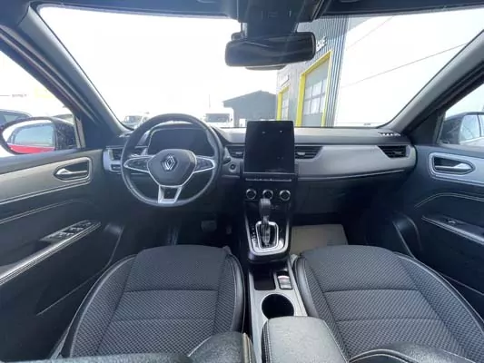 RENAULT ARKANA E-TECH FULL HYBRID 145-23 TECHNO – Image 10