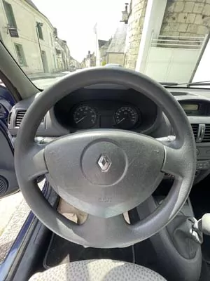 RENAULT CLIO II PHASE 3 1.2 60 CAMPUS AUTHENTIQUE – Image 8